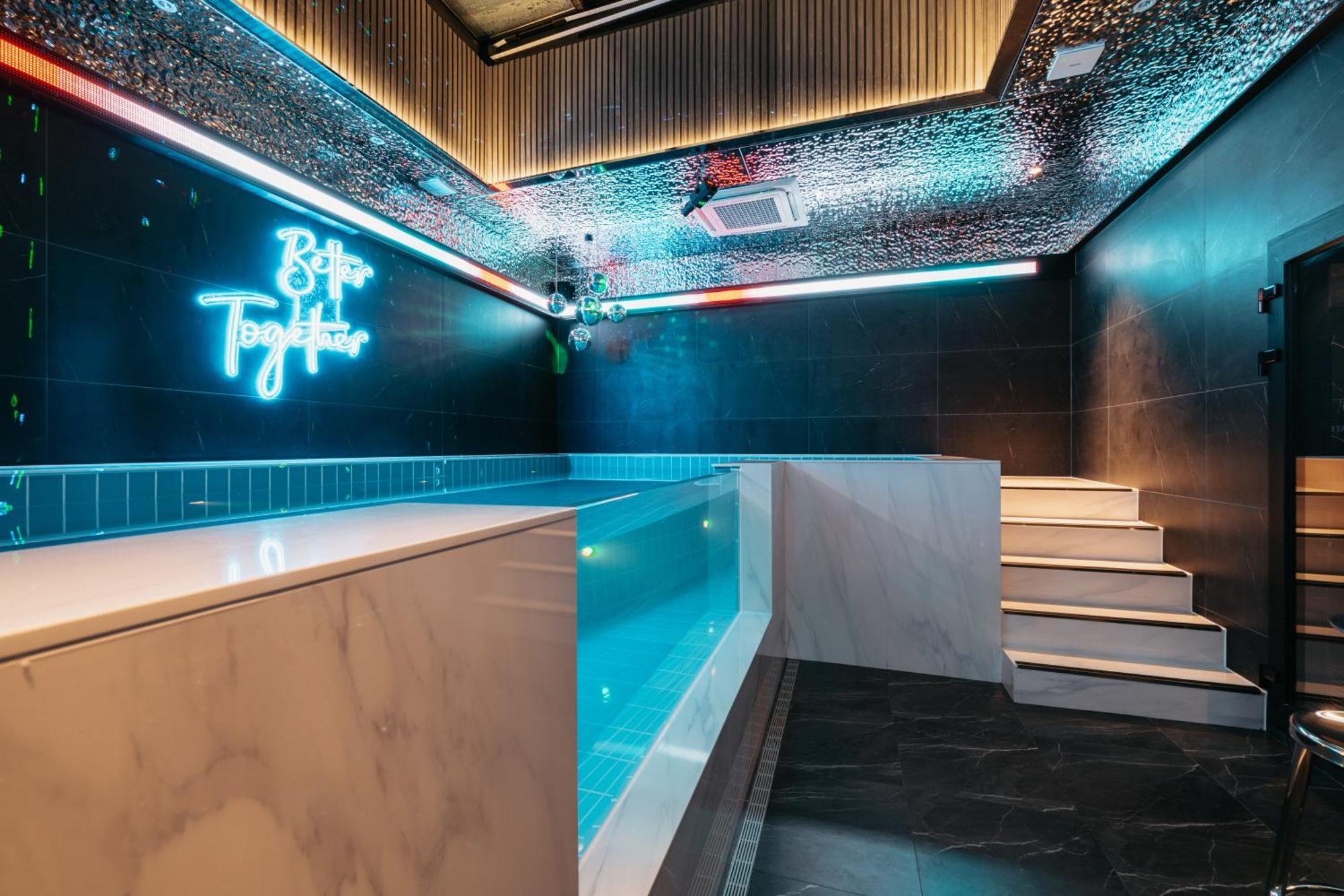 Cozy Tree Hotel Seomyeon Busan Ngoại thất bức ảnh