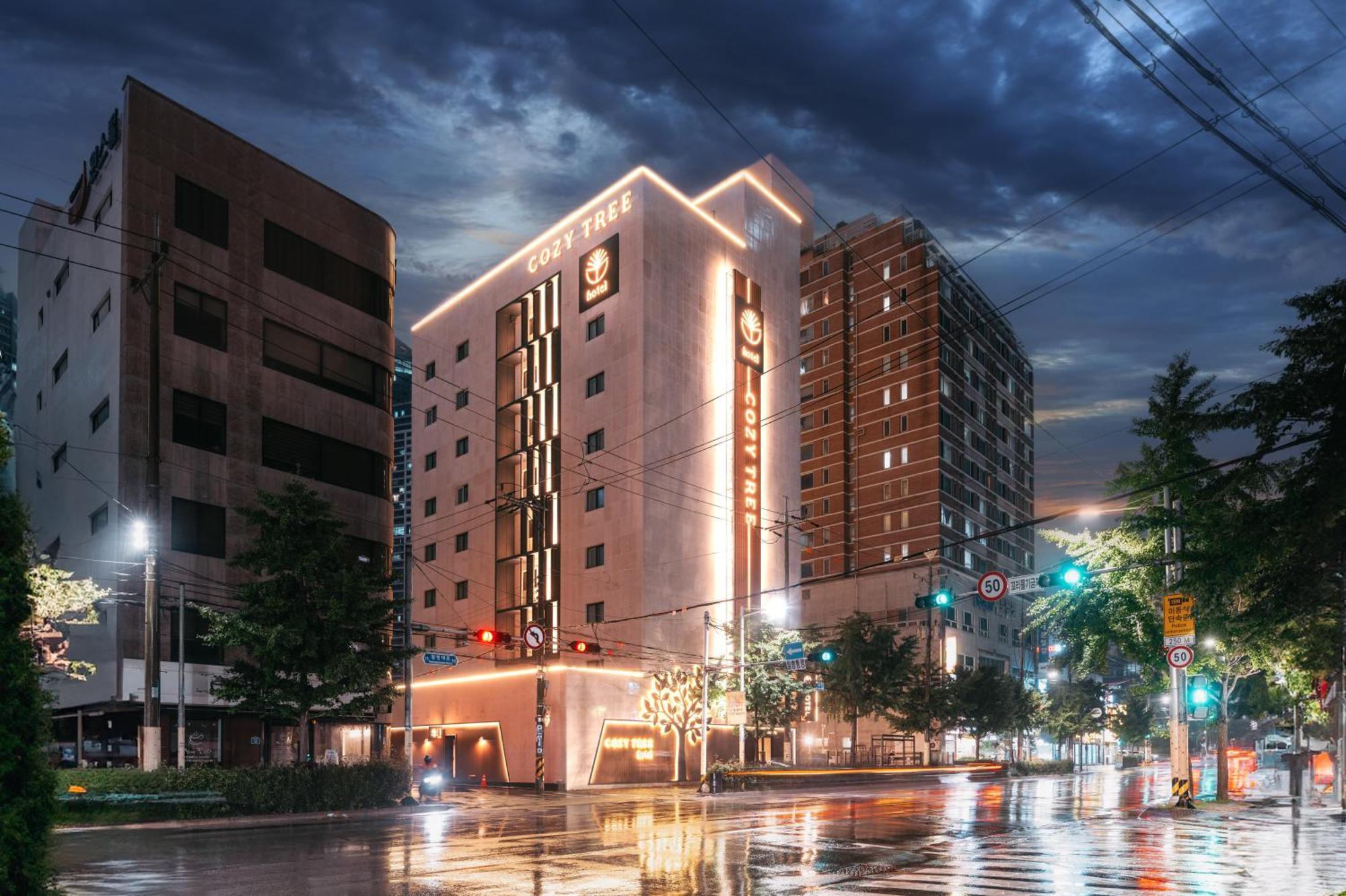 Cozy Tree Hotel Seomyeon Busan Ngoại thất bức ảnh