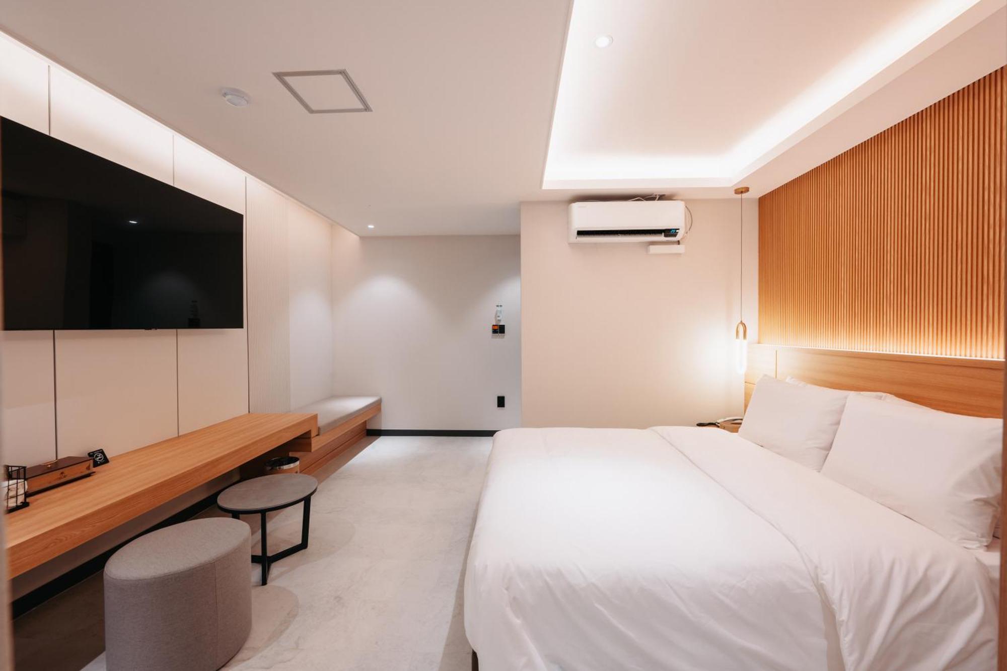 Cozy Tree Hotel Seomyeon Busan Phòng bức ảnh